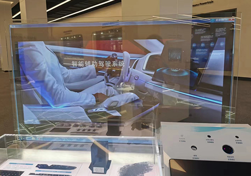 OLED透明顯示屏的優(yōu)勢主要有哪些方面？